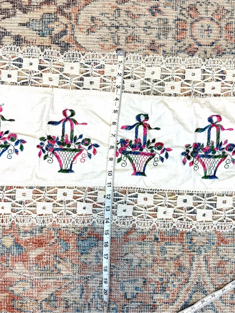 Vintage Handmade Wedding Basket Embroidered Lace Table Runner 43x14 Linen